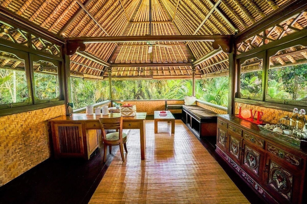 Villa Beji Indah 23/50