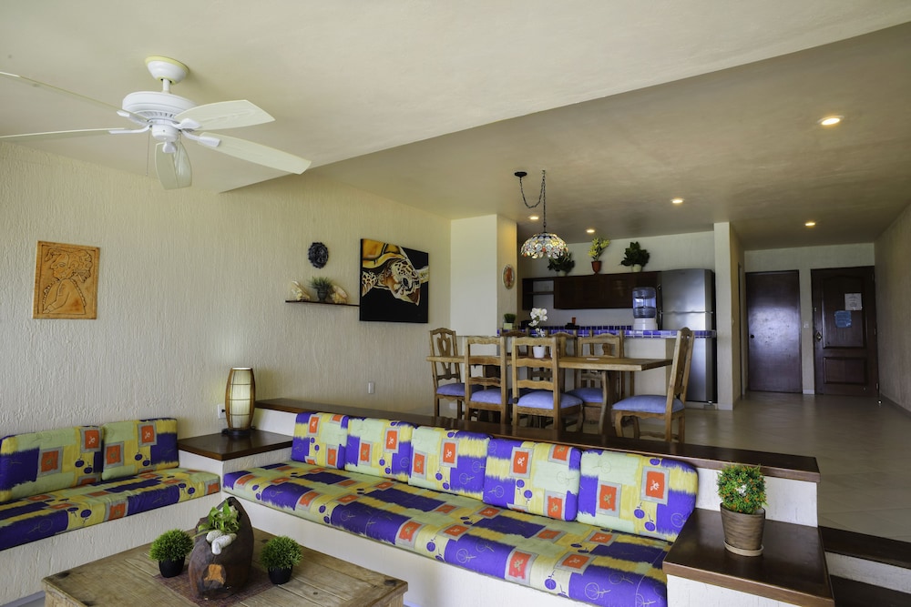 Villas De Rosa Beach Resort 51/68