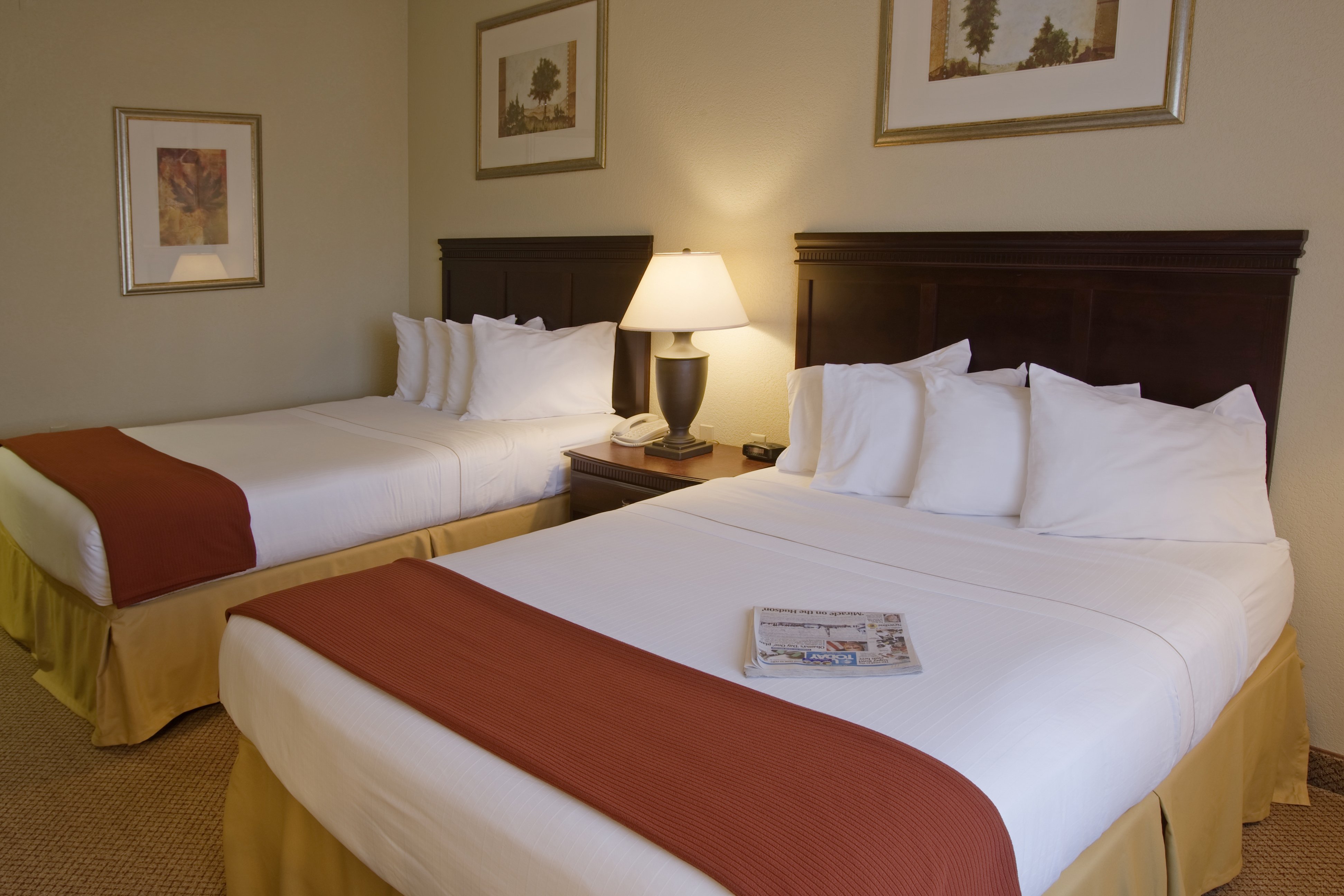 Holiday Inn Express and Suites Lucedale Hotel 22/76