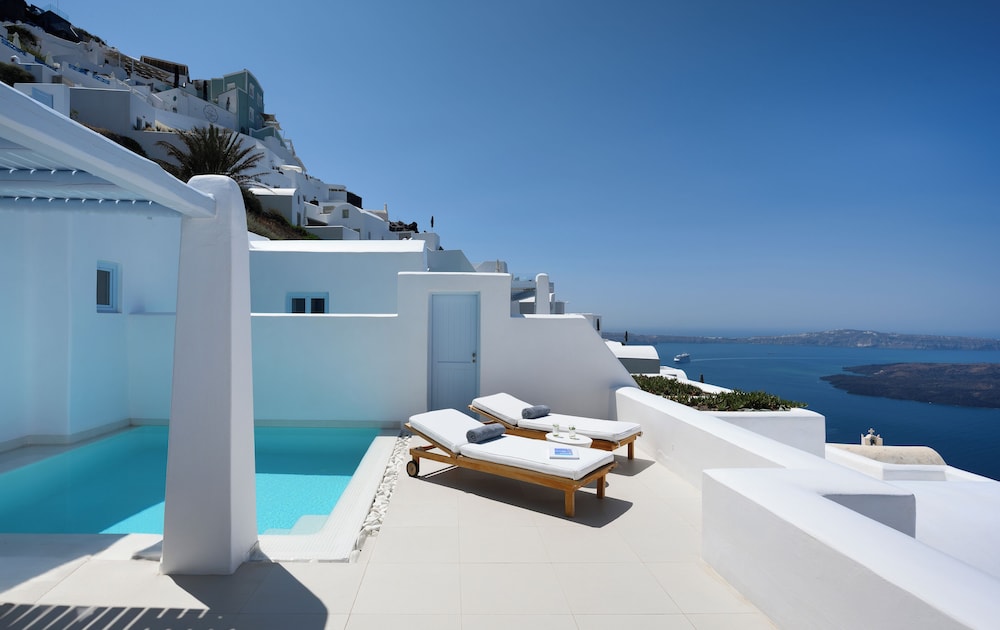 Astra Suites 1/50
