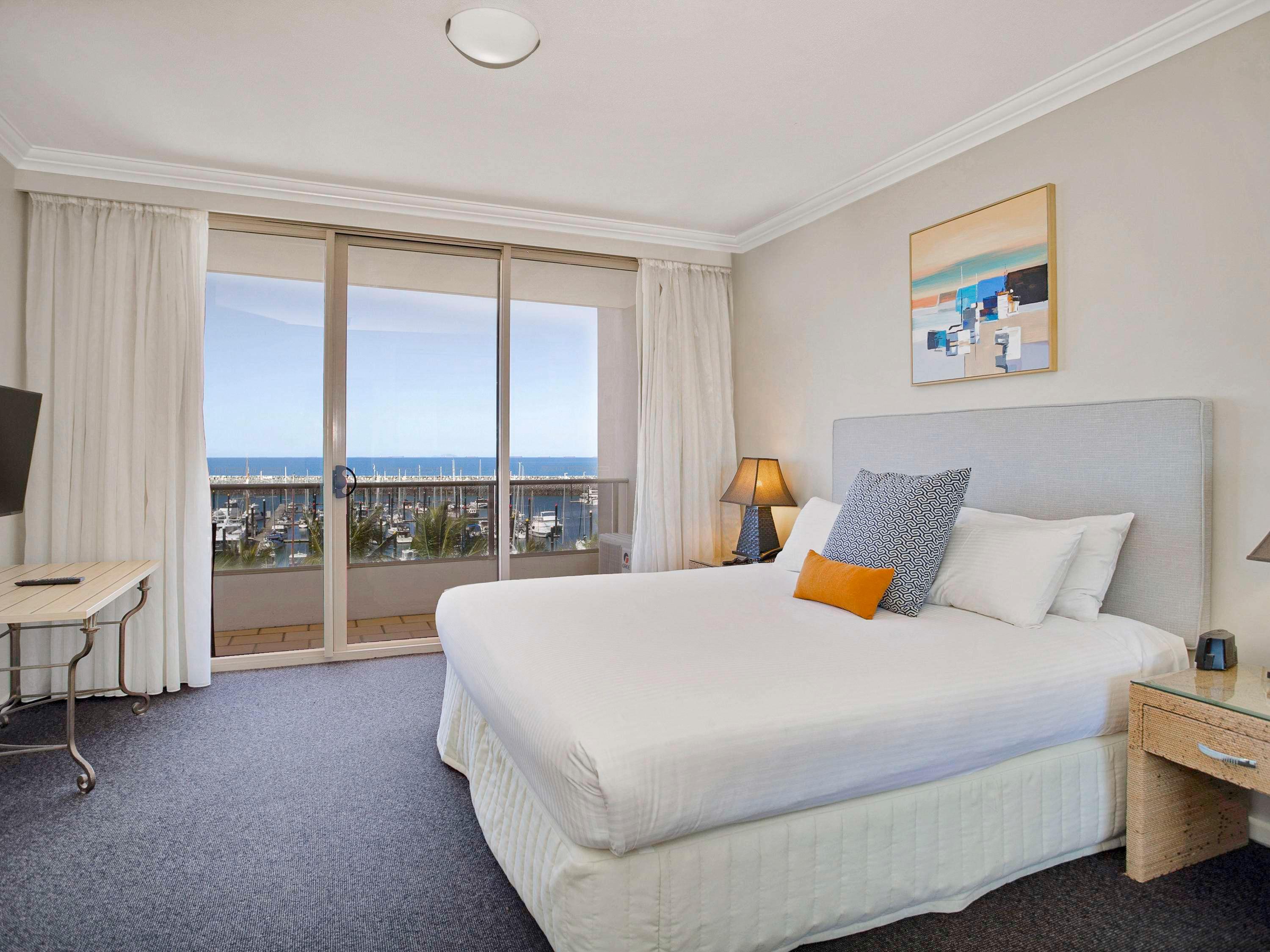 SPA, DELUXE, SUITE, KING BED