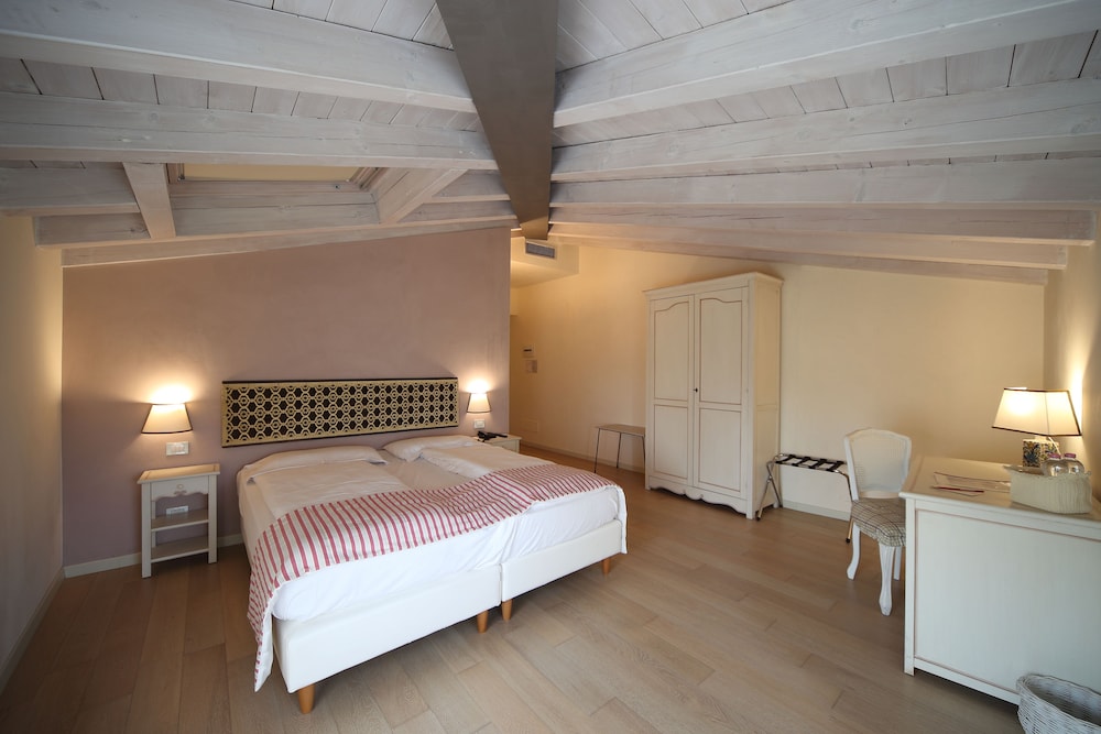 Hotel Villa Moron 14/50