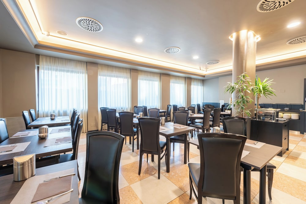 Hotel Palace Verona 53/70