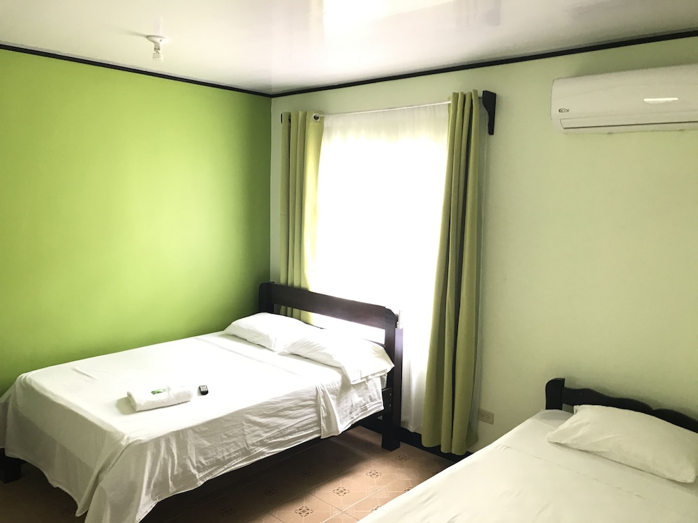 HOTEL DEL RIO 25/35