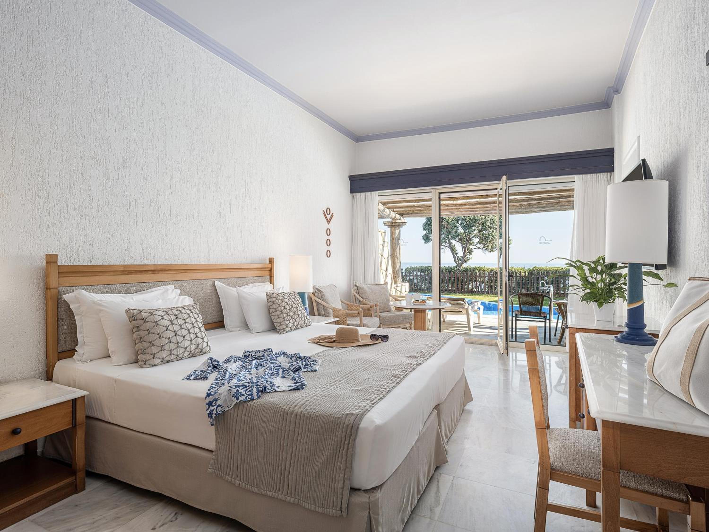 Deluxe, Double or Twin Bed, Adult Only, Pool Access