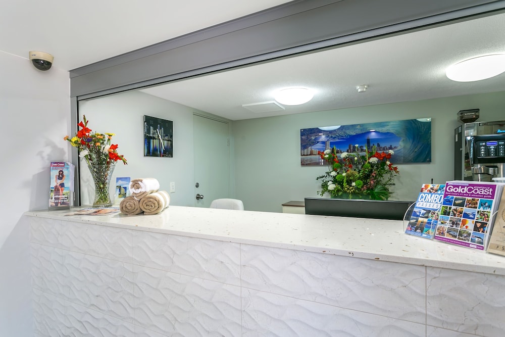 Surfers Beachside Holiday Apartments 5/35