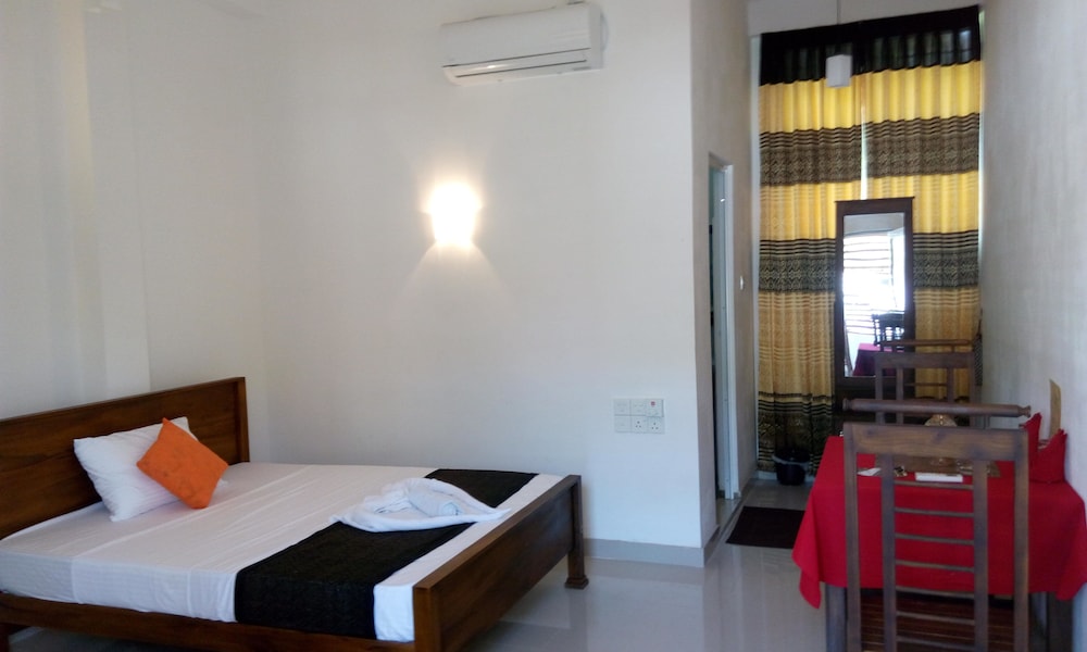 Hotel Crown Plaza Katunayake 9/37