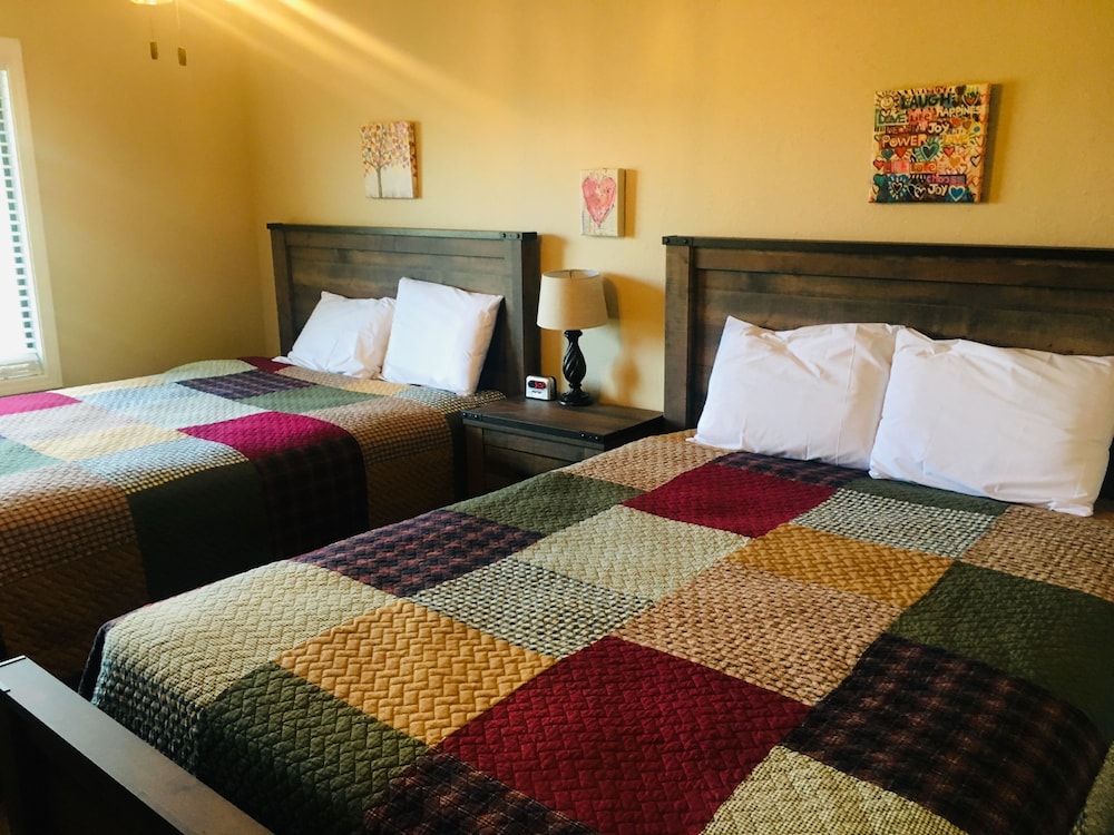 Indian Point Lodge Amp Condominiums 19/73