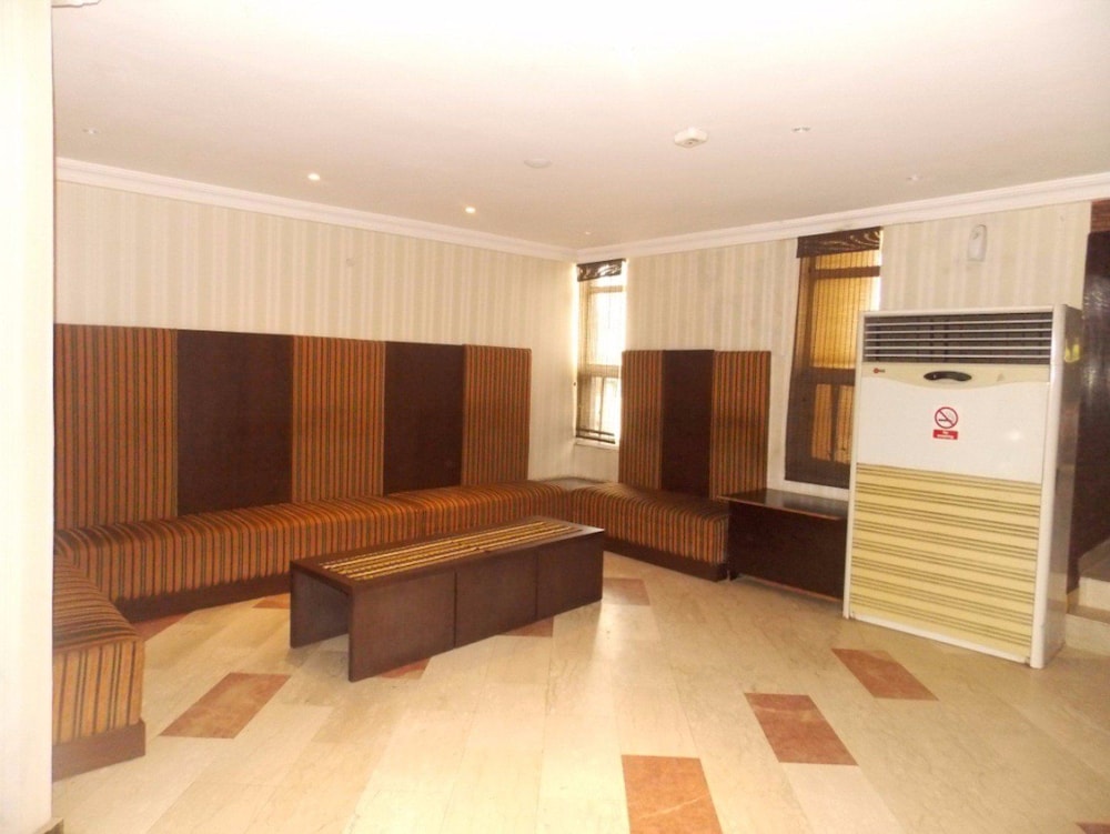 Thornberry Savannah Suite Hotel 21/32