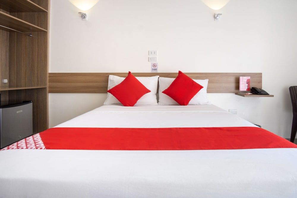 18 Suites Cebu 25/38