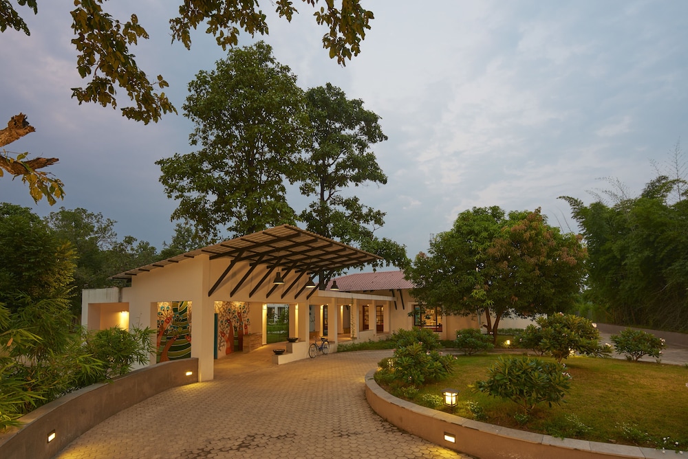 Club Mahindra Kanha in MANDLA