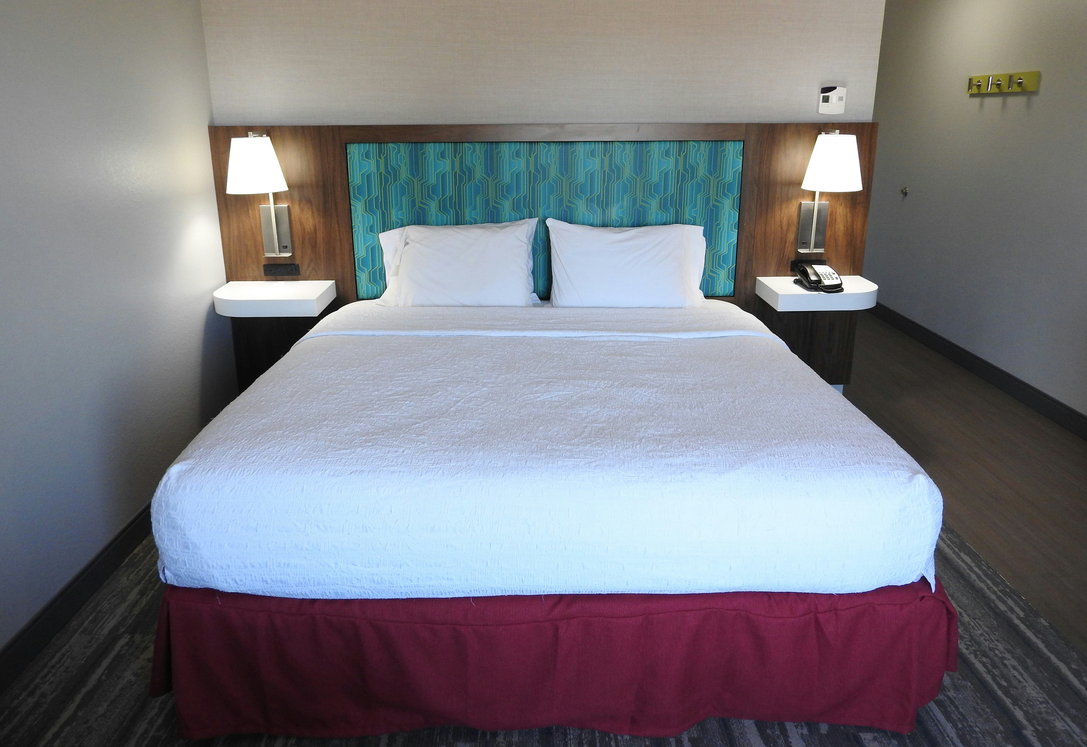 غرفة بسرير كينج لذوي الإعاقة، Hampton Inn And Suites Flowery Branch 2/5