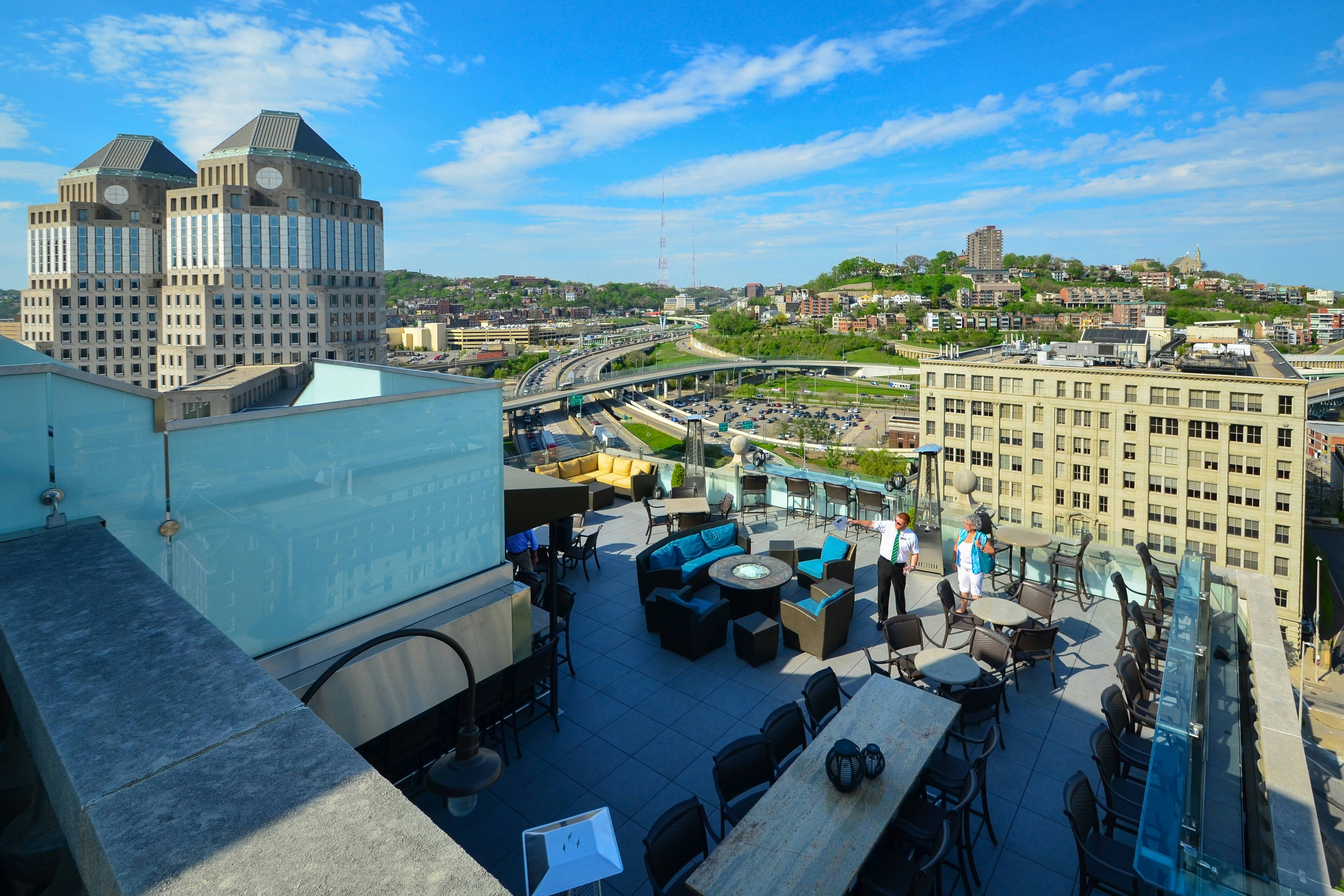 Residence Inn by Marriott Cincinnati Downtown/The Phelps 22/24