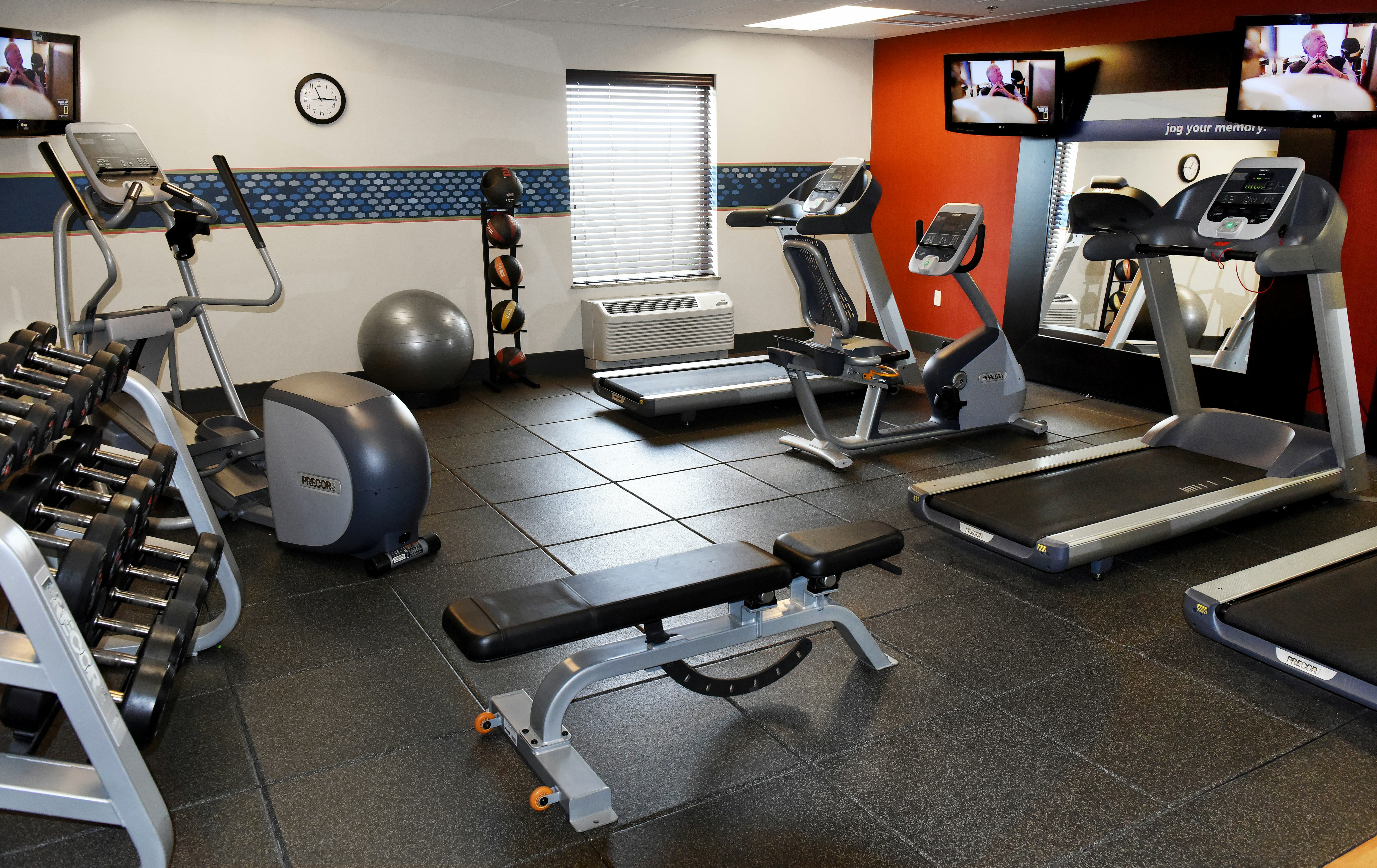 Hampton Inn Suites Fargo Medical Center 15/36