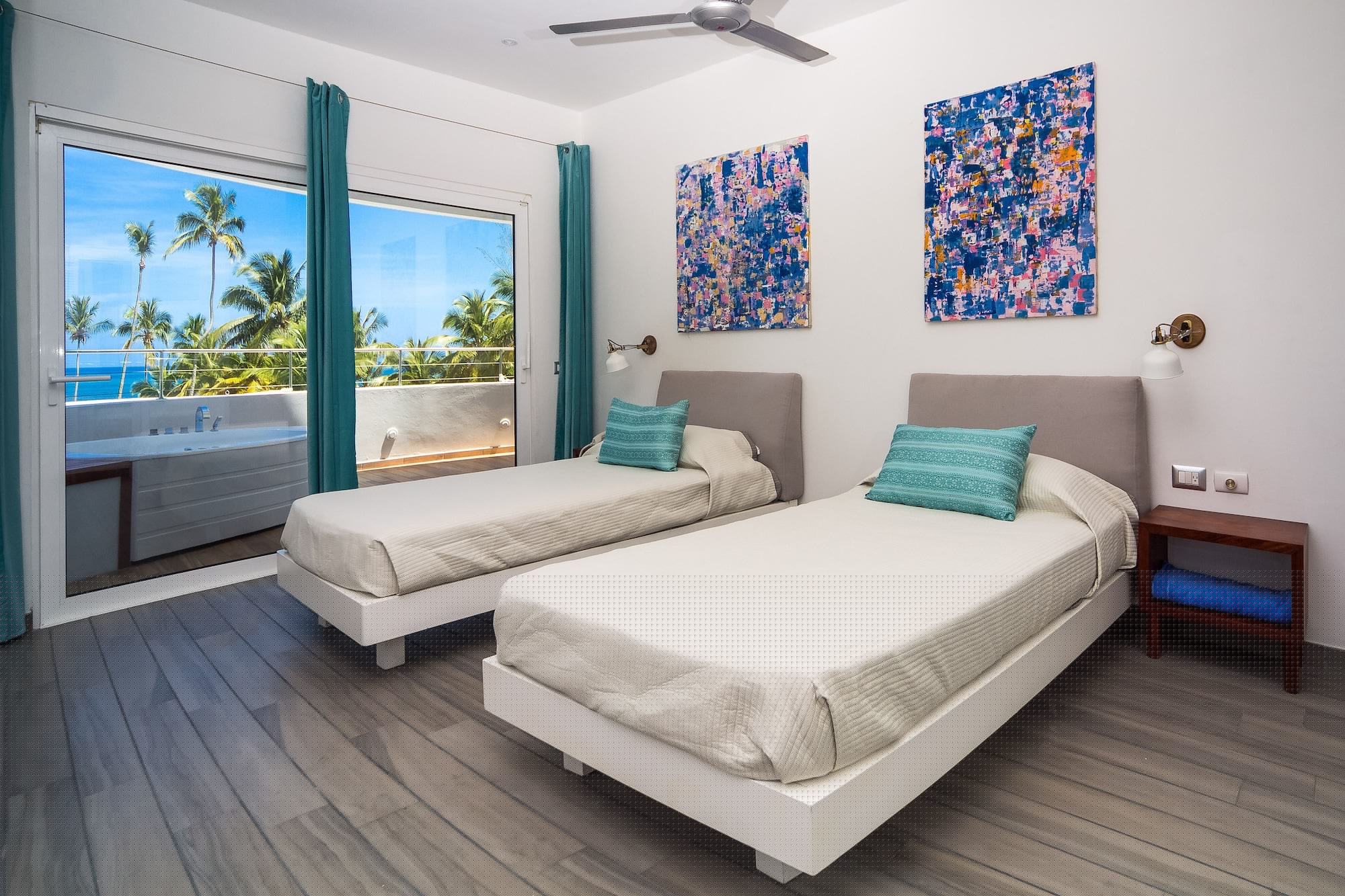 2 Bedrooms, Apartment, King and Twin Beds