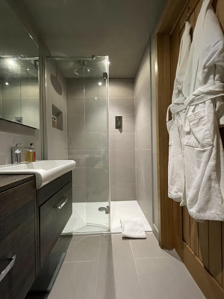 Glebe Farm B&B 35/37