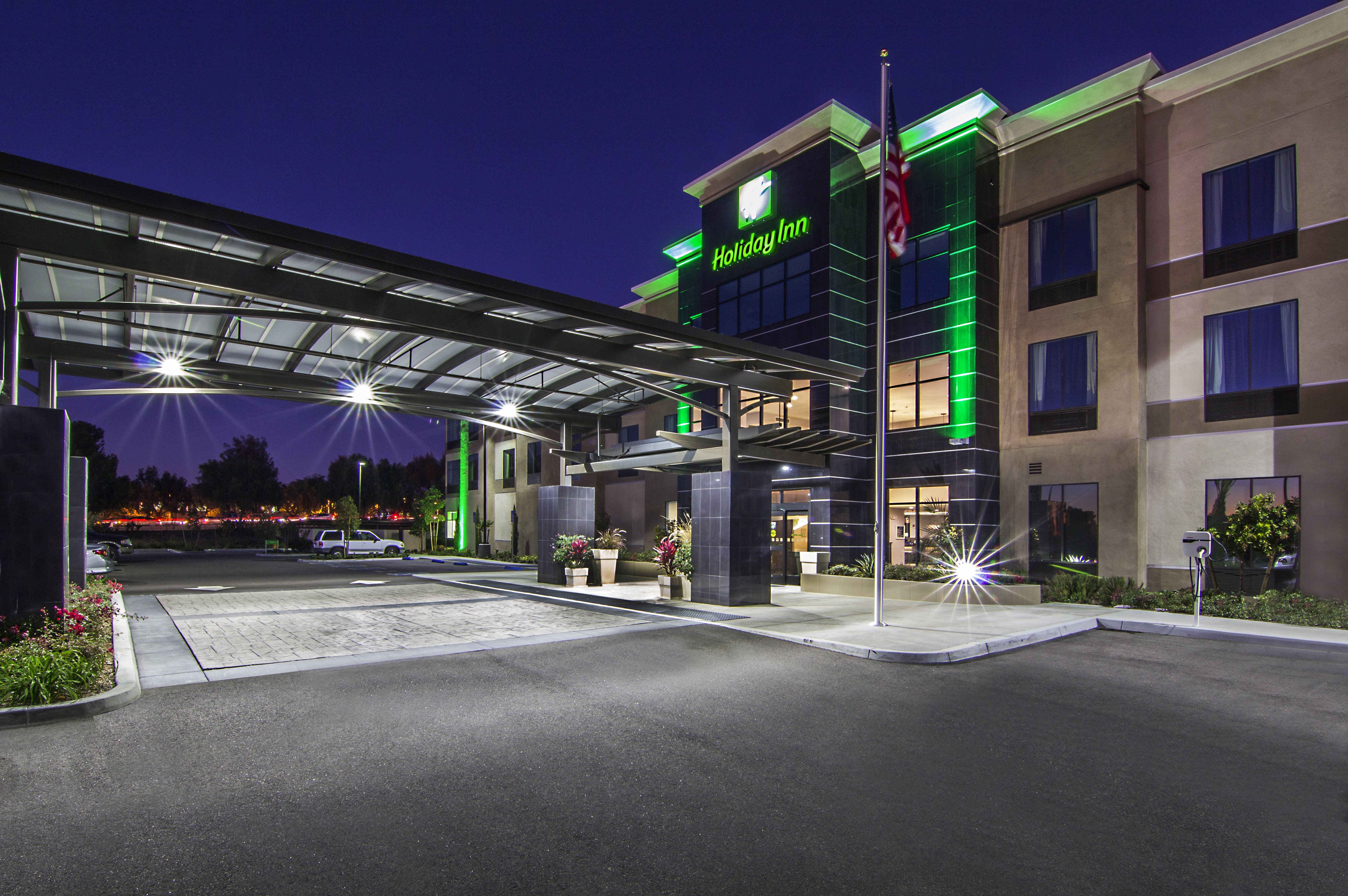 Holiday Inn Carlsbad 61/73