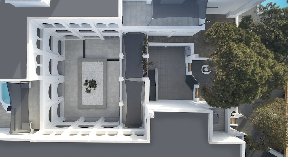 Kalisti Hotel And Suites 4/72