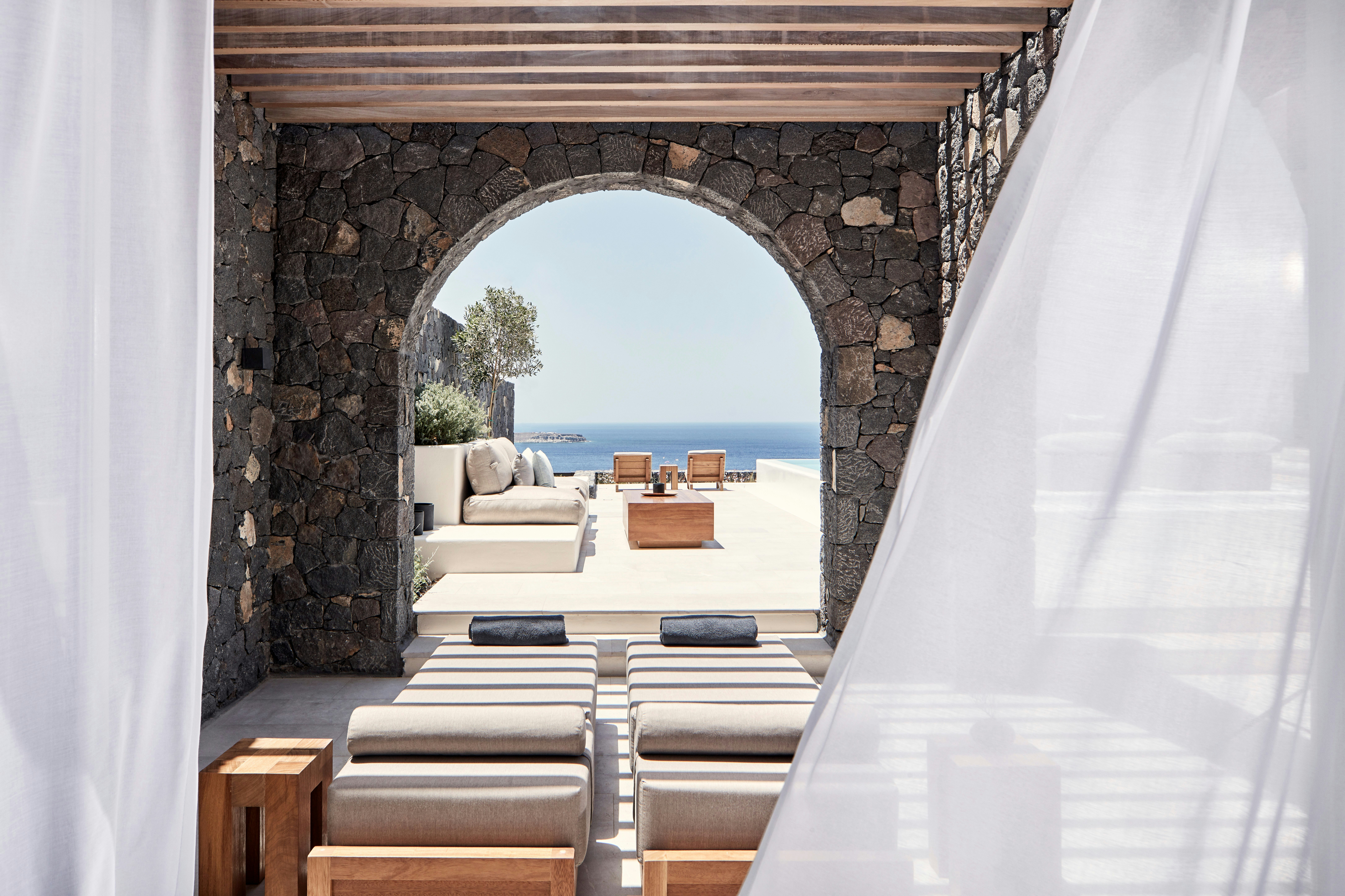 Canaves Oia Epitome 17/38