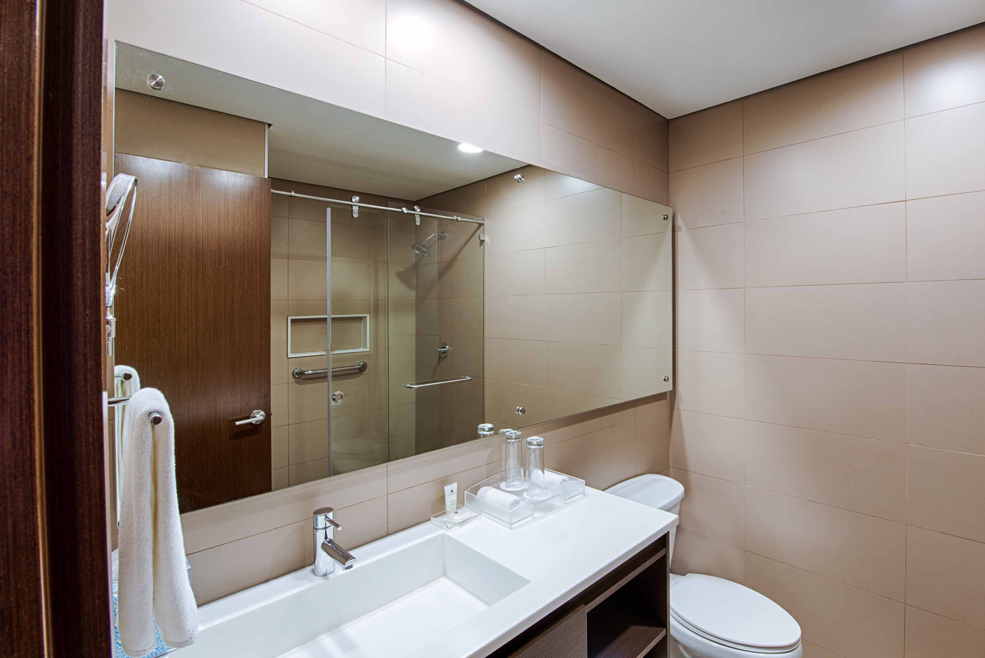Crowne Plaza Airport Panama 78/79