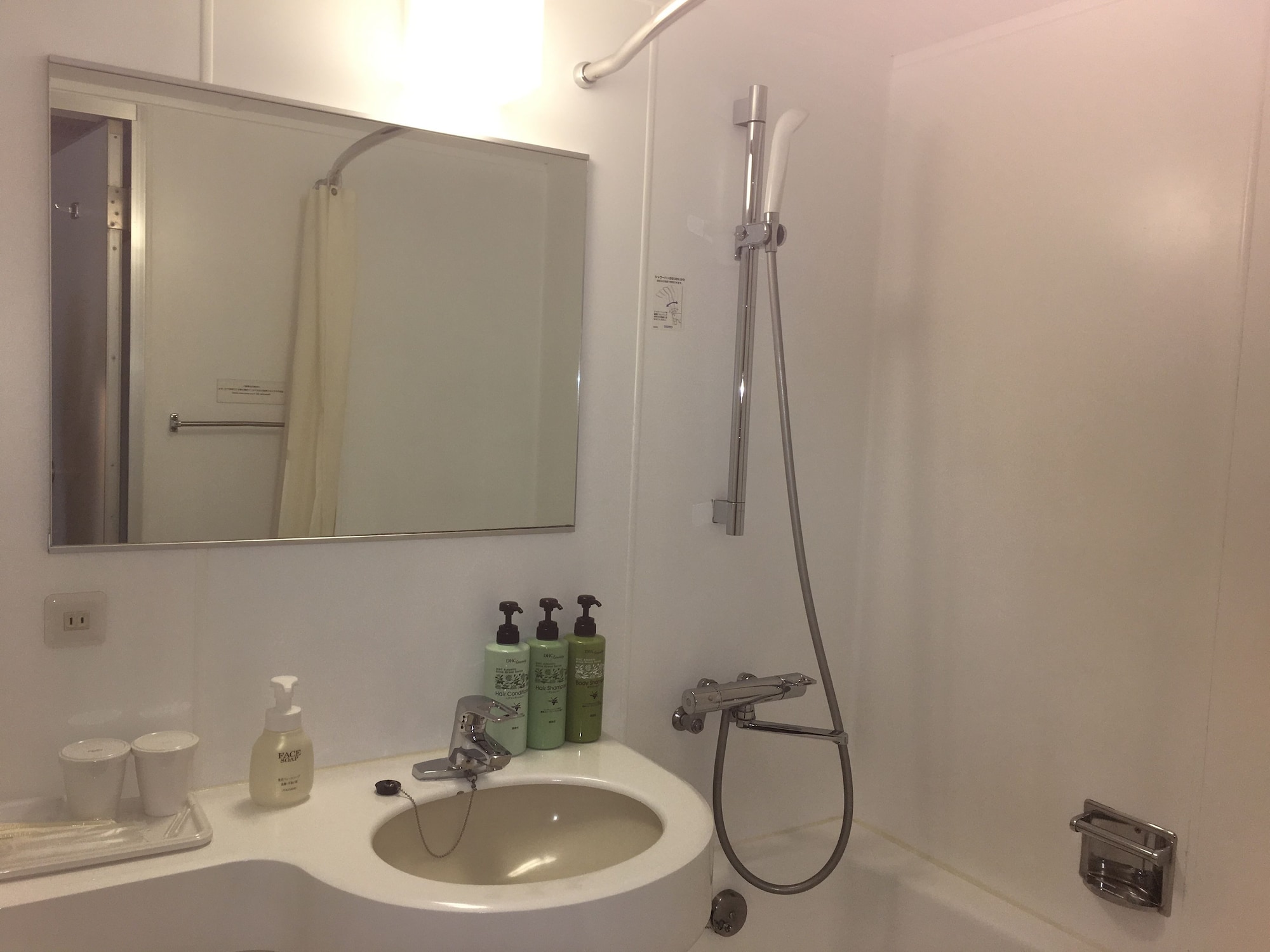 ROOM, TWIN BEDS, LARGE