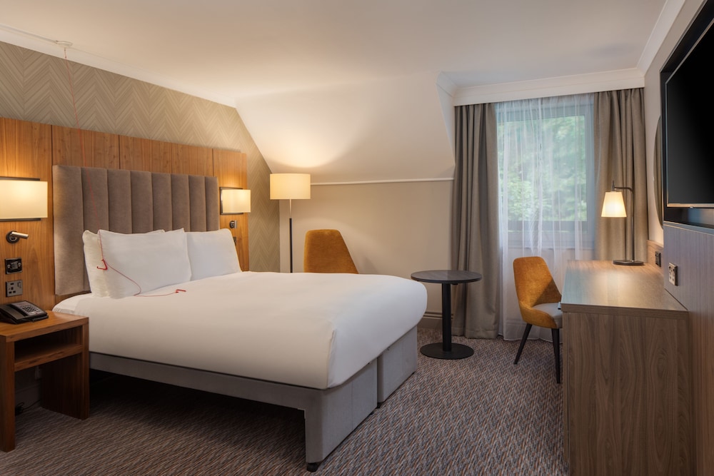 DOUBLETREE BY HILTON SOUTHAMPTON 30/93