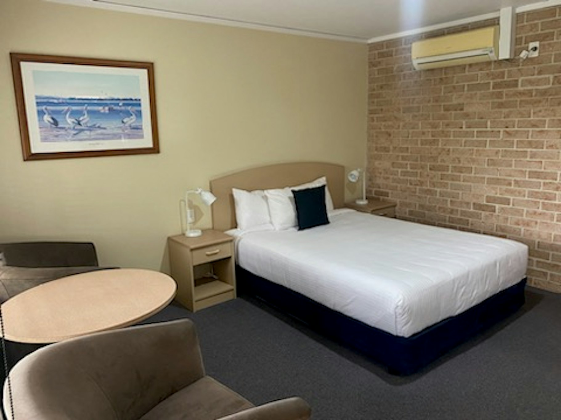Macquarie Barracks Motor Inn 27/67