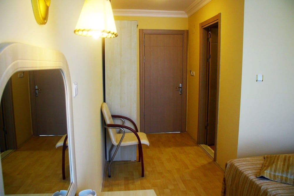 Isik Otel 16/33