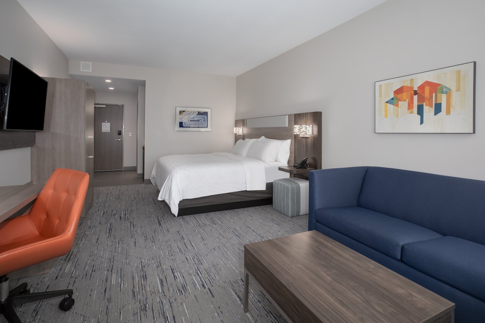 Holiday Inn Express & Suites Burley 18/37
