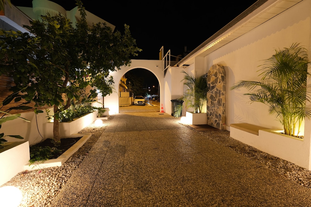 Nephos Hotel 38/50