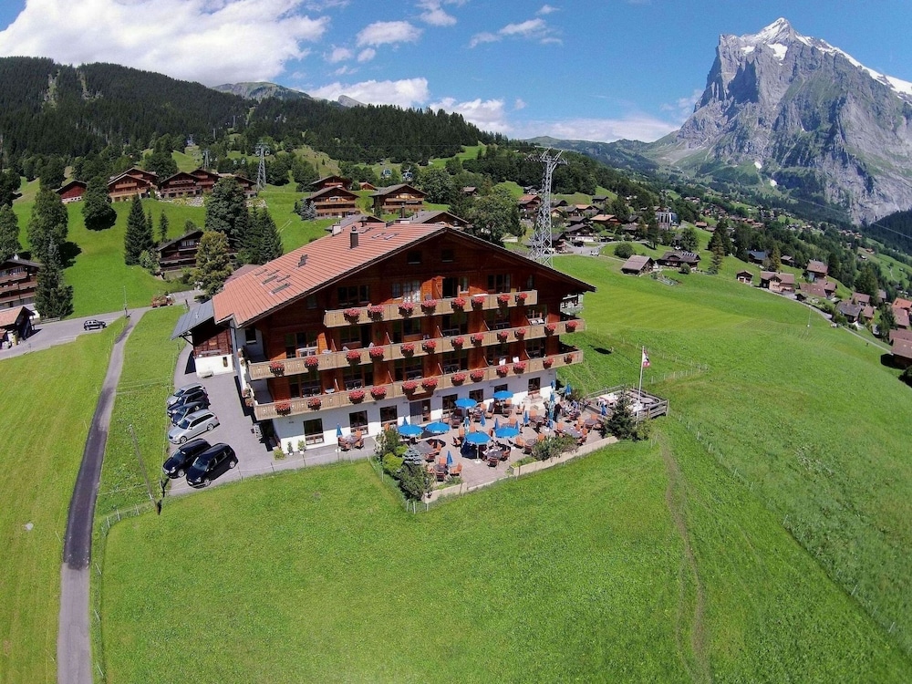 Hotel Bodmi 2/50