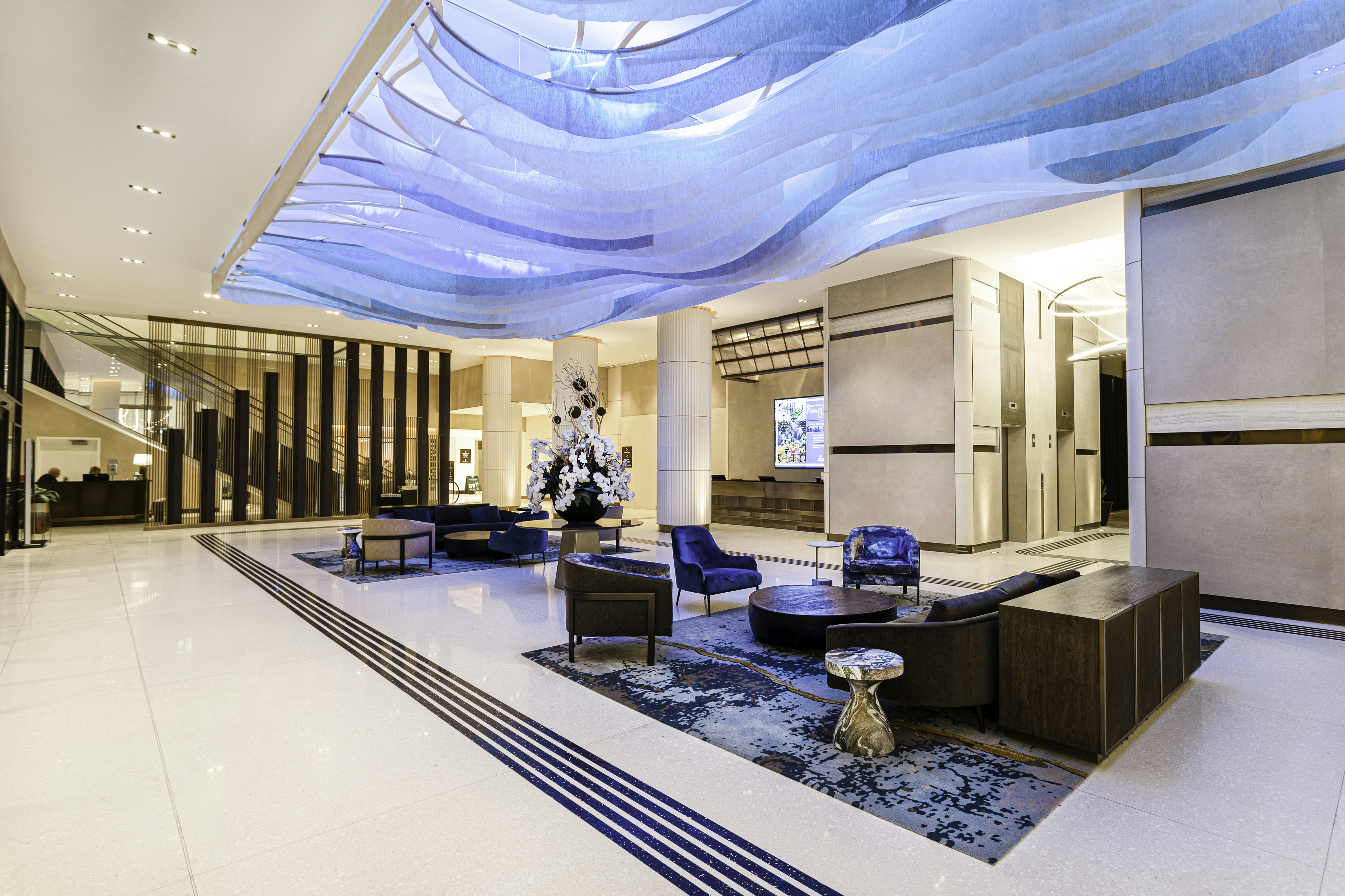 Hilton Niagara Falls/ Fallsview Hotel and Suites 8/49