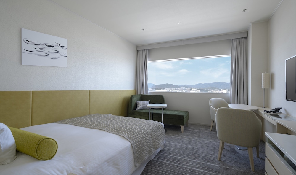 Hotel Nikko Himeji 8/66