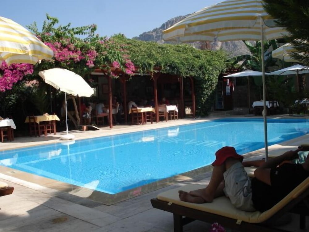 Nirvana Apart Hotel 40/41