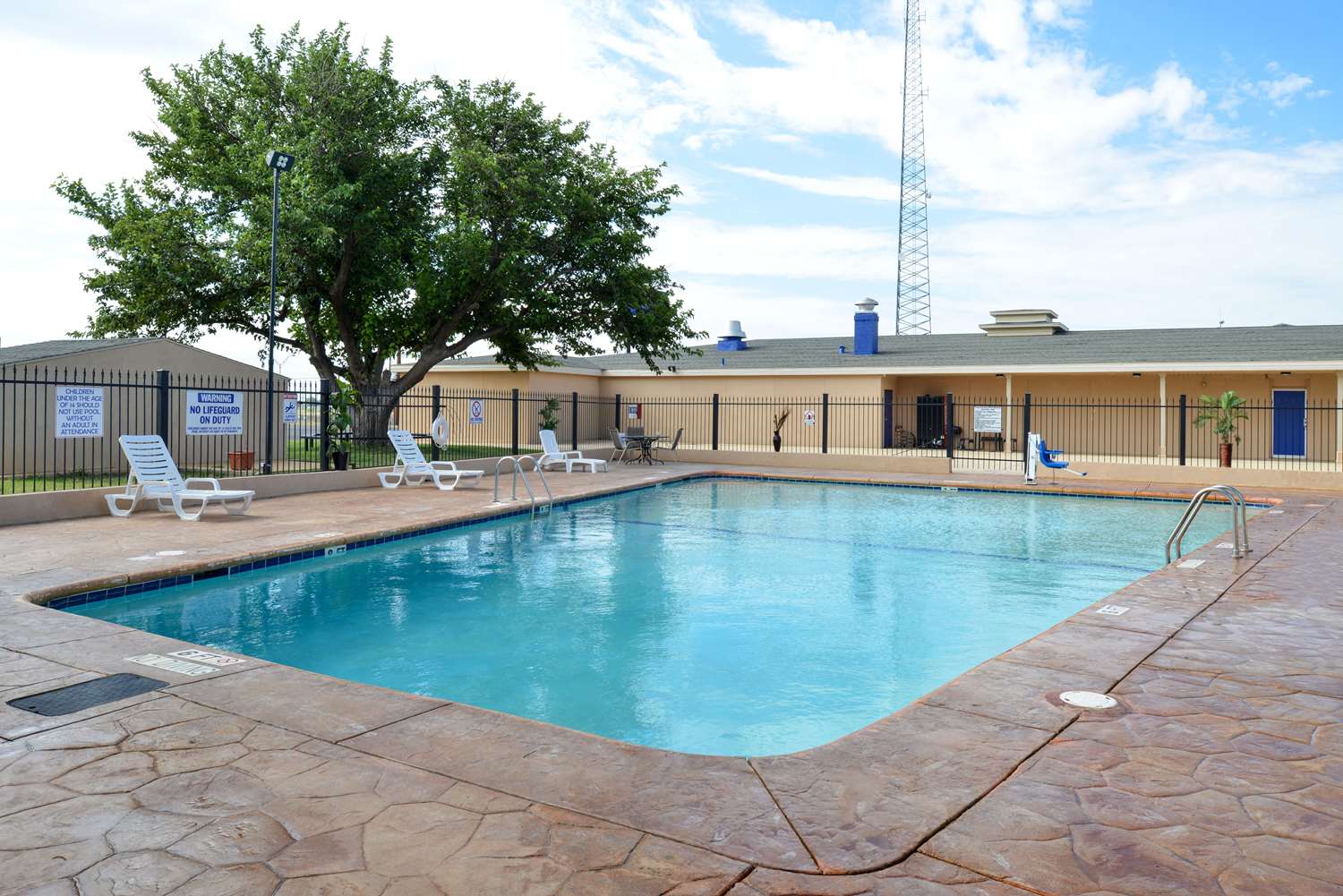 Americas Best Value Inn Lubbock E 8/46