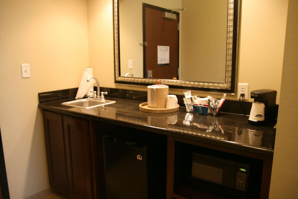Hampton Inn Sulphur Springs 51/62