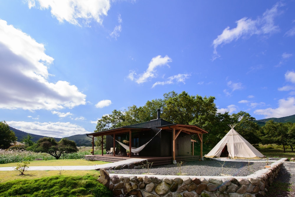 The Sense Of Wonder Holistic Glamping 40/50