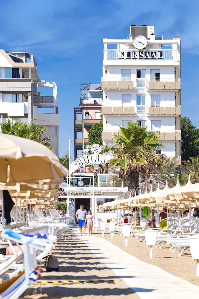 Hotel Kursaal 24/26