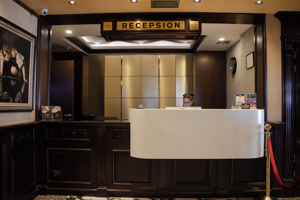 Lobby at Hotel Chicago, SHKODER