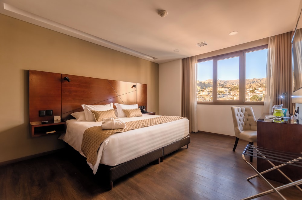 Suite, King Bed