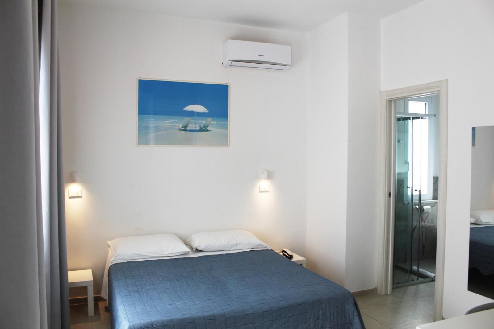 Hotel Pigalle 17/50