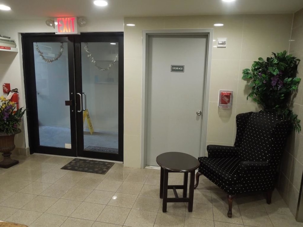The Vue Hotel Express 12/17