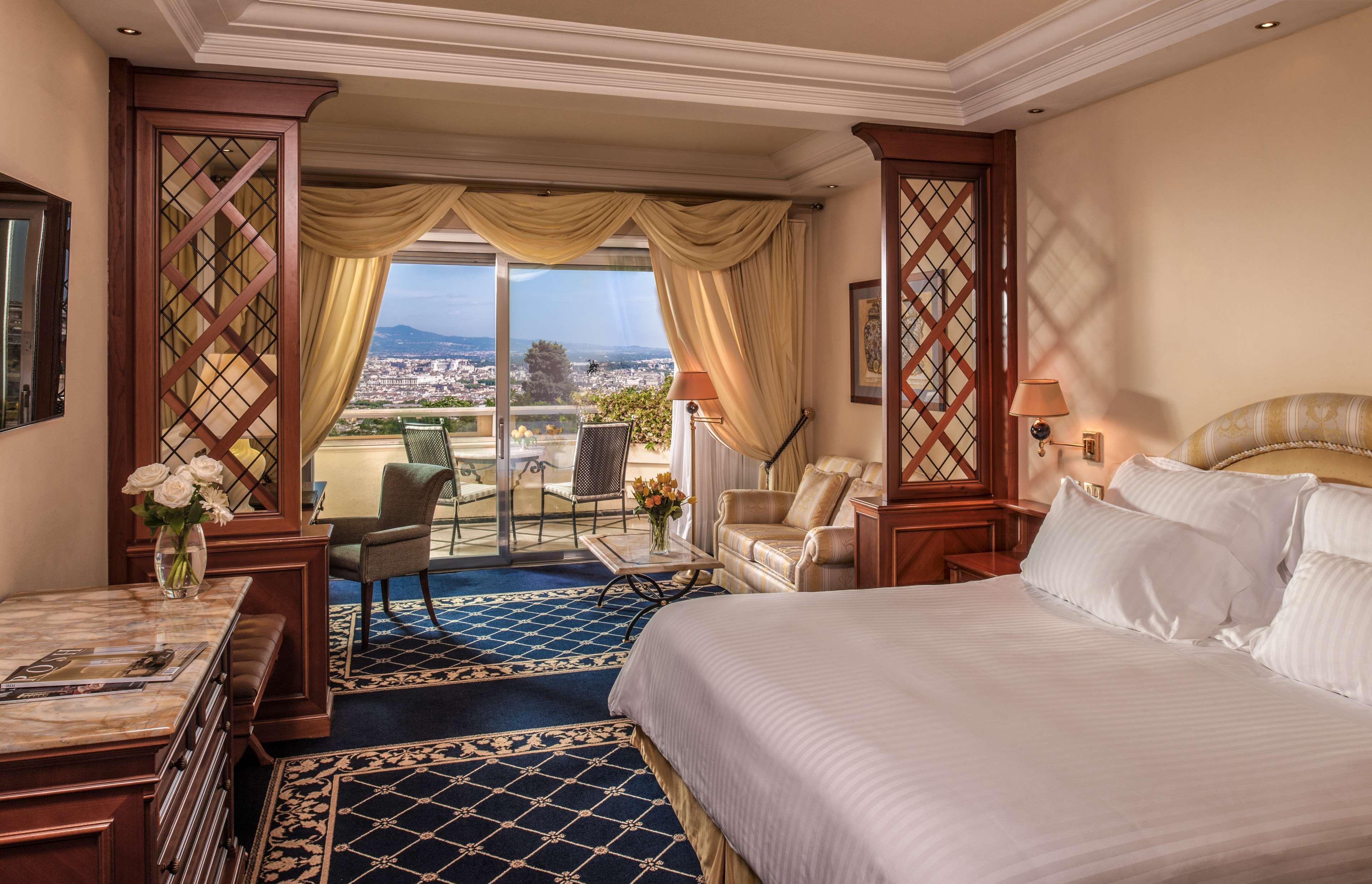 Premium, King Bed, Ria View