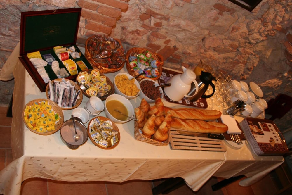 Logis Hotel Les Pasteliers 26/36
