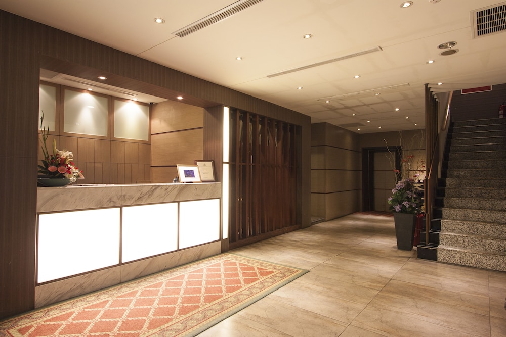 Erin Hotel 3/38