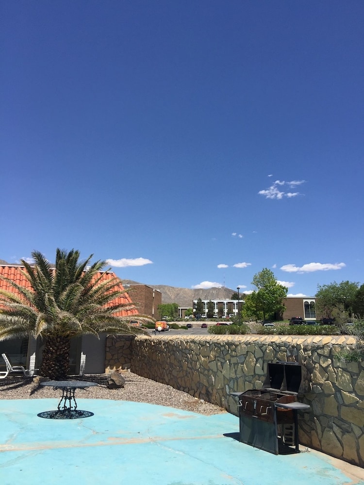 Extend a Suites El Paso, Texas 3/25
