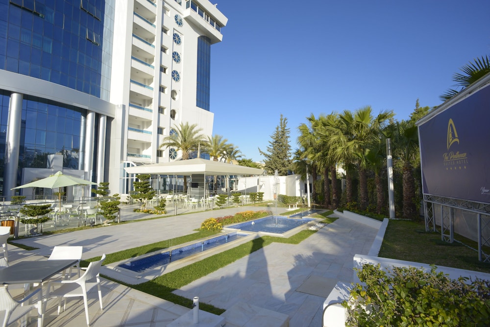 The Penthouse Appart Hotel 32/39