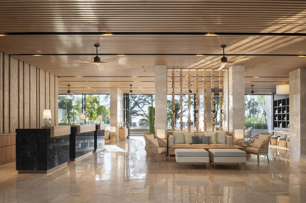 Radisson Blu Resort, Phuket Mai Khao Beach 32/50