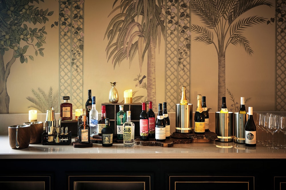 L'Escape, a Luxury Collection Hotel, Seoul Myeongdong 68/72