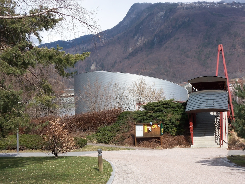 Hotel Radiana 4/64